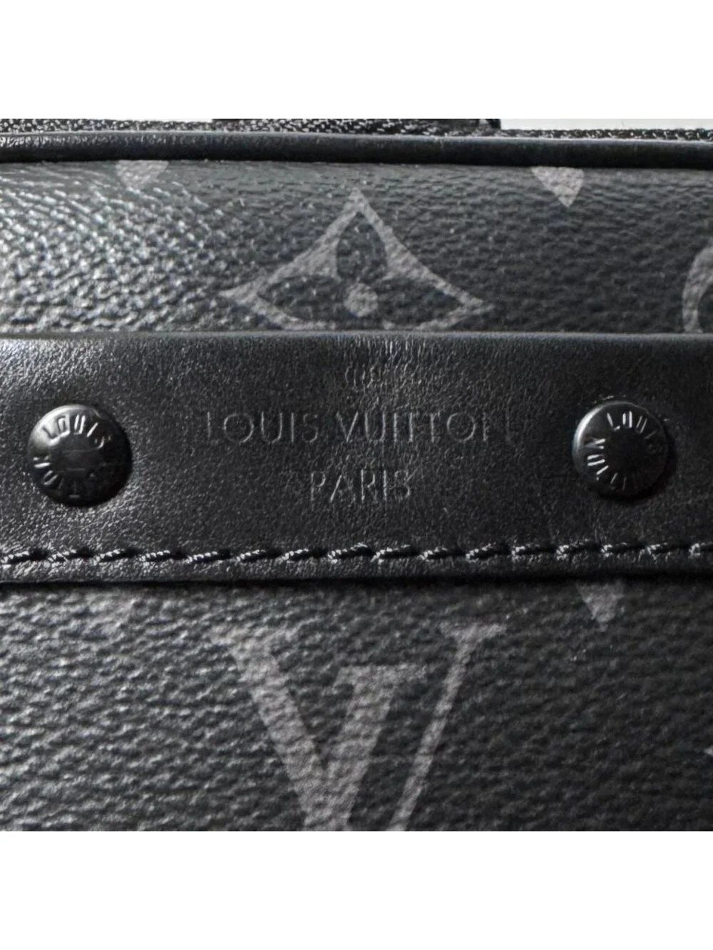 Louis Vuitton Vitton Monogram Eclipse Alpha Messenger